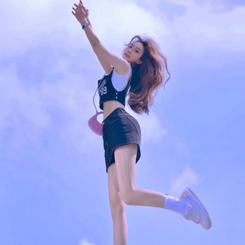 很酷的健身头像图片女