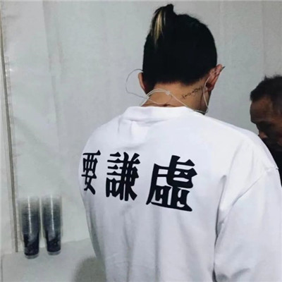 短发头像图片男生霸气冷酷真人高清