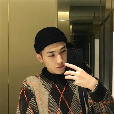 短发头像图片男生霸气冷酷真人高清