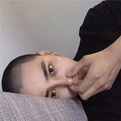 短发头像图片男生霸气冷酷真人高清