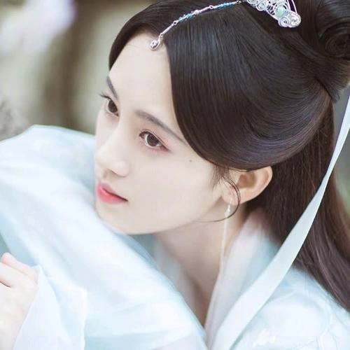 想一个人的头像女