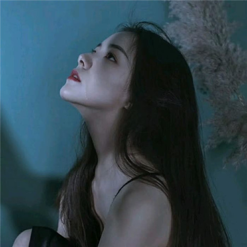 想一个人的头像女