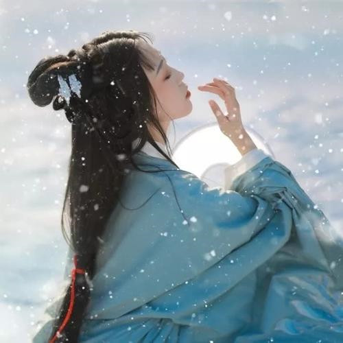 想一个人的头像女