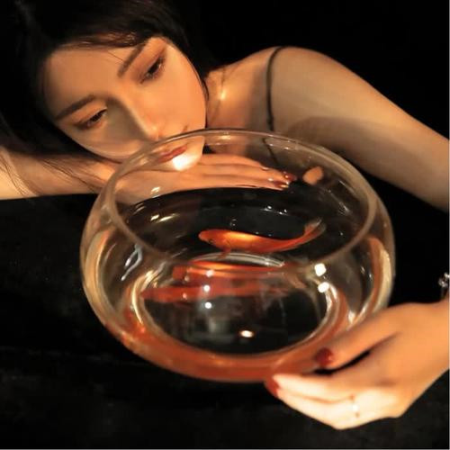 想一个人的头像女