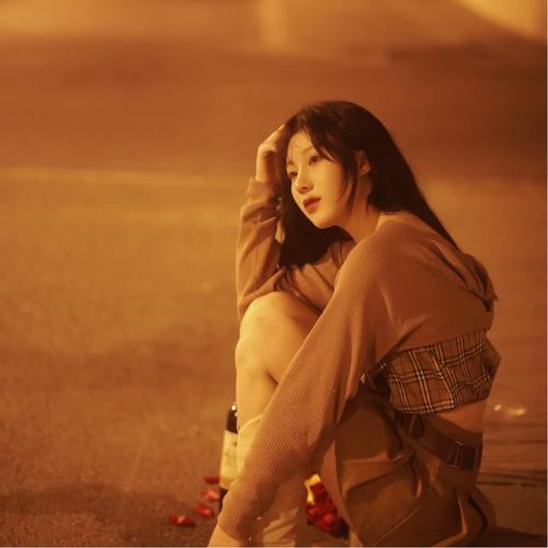 想一个人的头像女