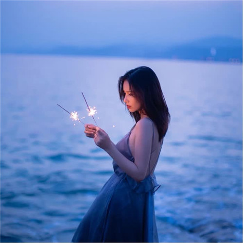 想一个人的头像女
