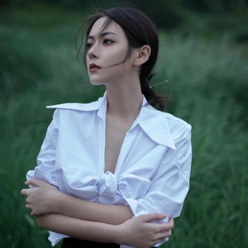 想一个人的头像女