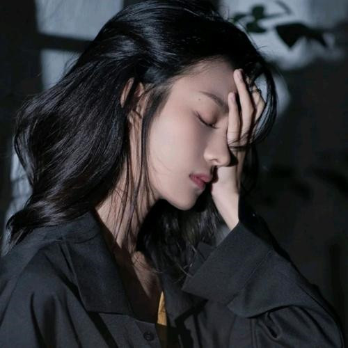 想一个人的头像女