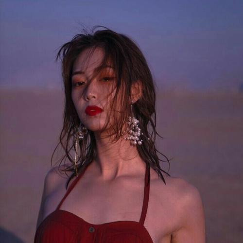 想一个人的头像女