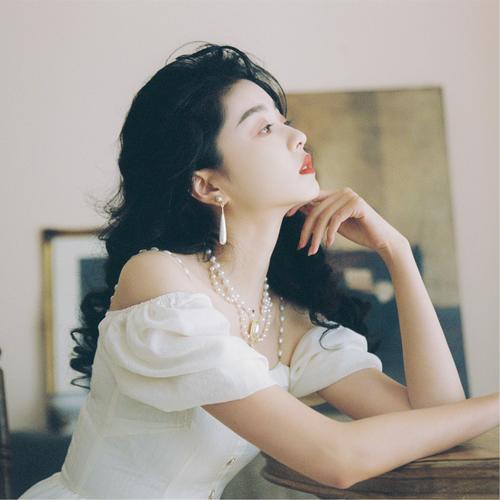 怀旧复古女生头像