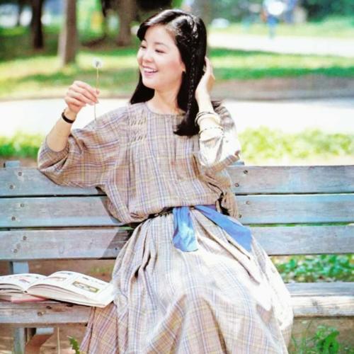 怀旧复古女生头像