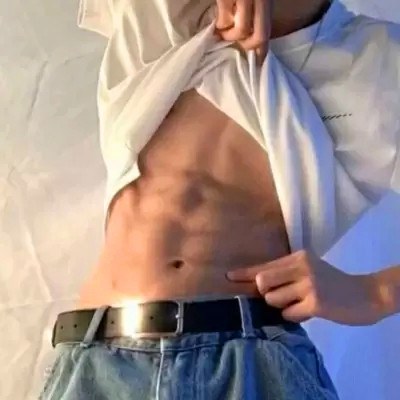 帅气男生腹肌照片头像