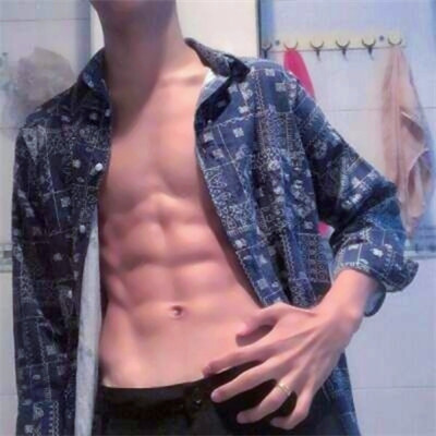 帅气男生腹肌照片头像