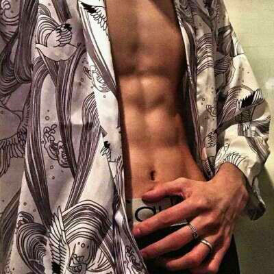 帅气男生腹肌照片头像