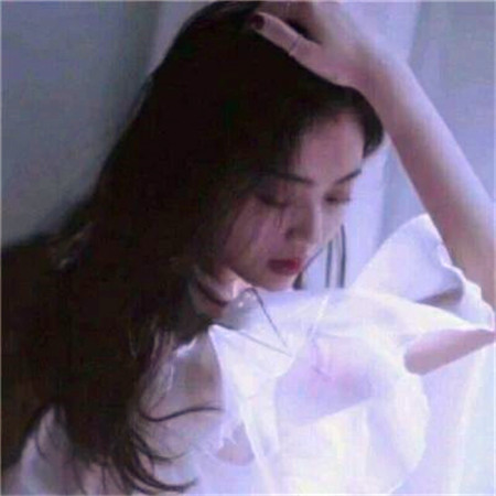 女生头像慵懒偏冷淡风