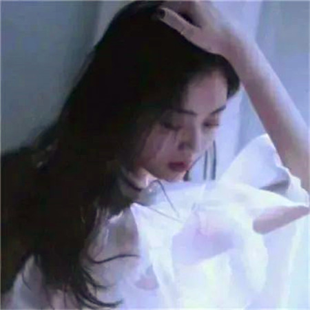 女生头像慵懒偏冷淡风