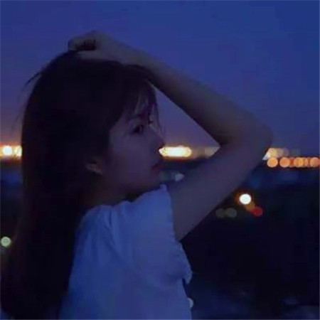女生头像慵懒偏冷淡风