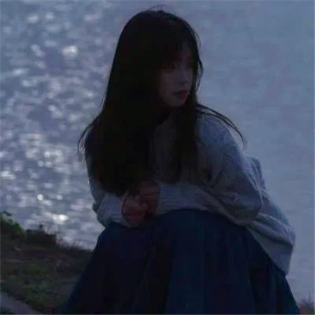 女生头像慵懒偏冷淡风