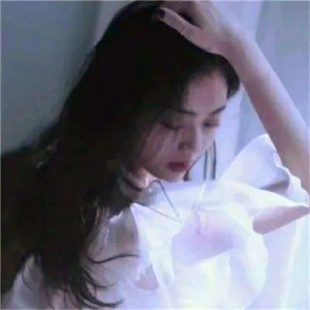 女生头像慵懒偏冷淡风