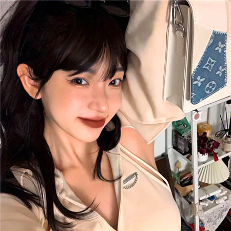 纯欲风女生头像ins氛围
