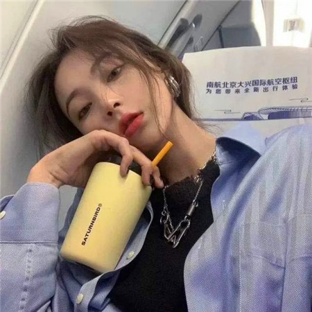 纯欲风女生头像ins氛围