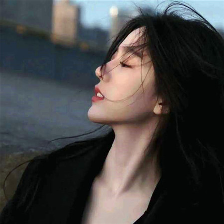 纯欲风女生头像ins氛围