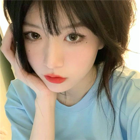 纯欲风女生头像ins氛围