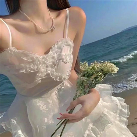 纯欲风女生头像ins氛围