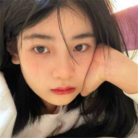 纯欲风女生头像ins氛围