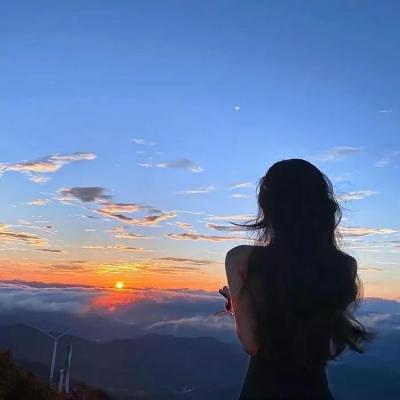 30一40岁女人微信头像背影图片