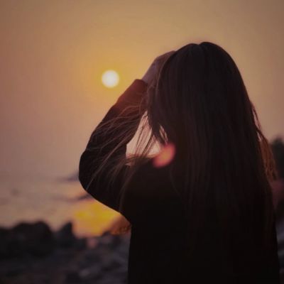30一40岁女人微信头像背影图片