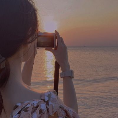 30一40岁女人微信头像背影图片