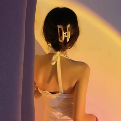 30一40岁女人微信头像背影图片