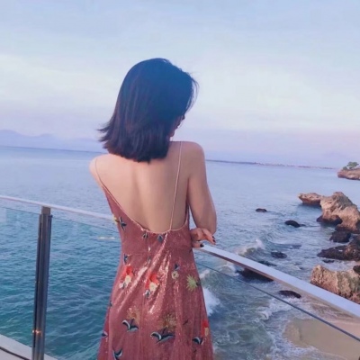 30一40岁女人微信头像背影图片