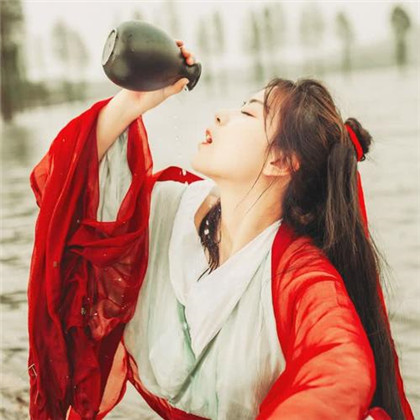 2025女生最火的头像
