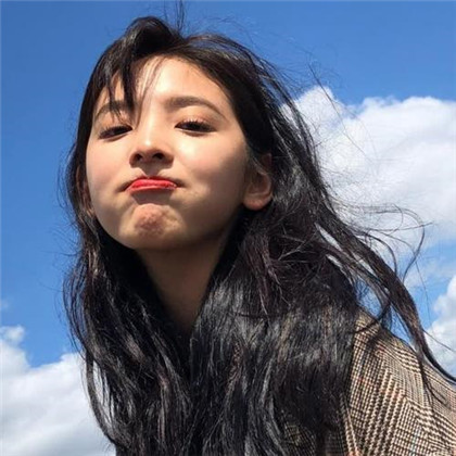 2025女生最火的头像