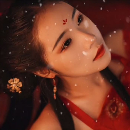2025女生最火的头像