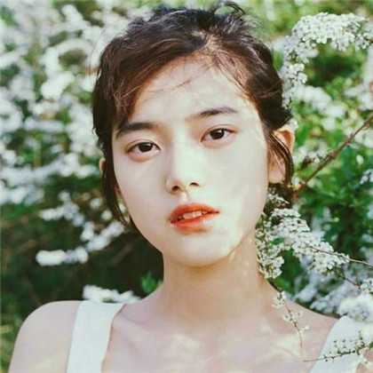 2025女生最火的头像