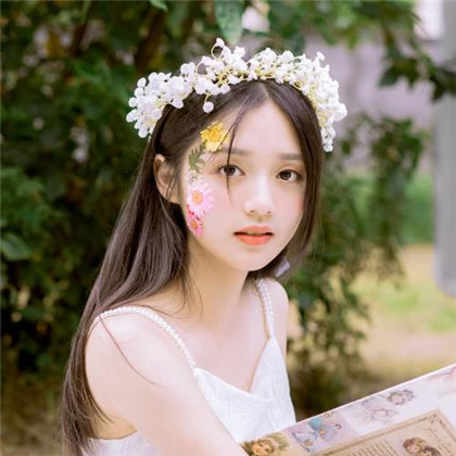 2025女生最火的头像