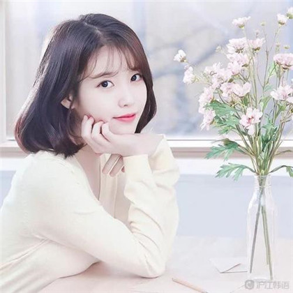 2025女生最火的头像