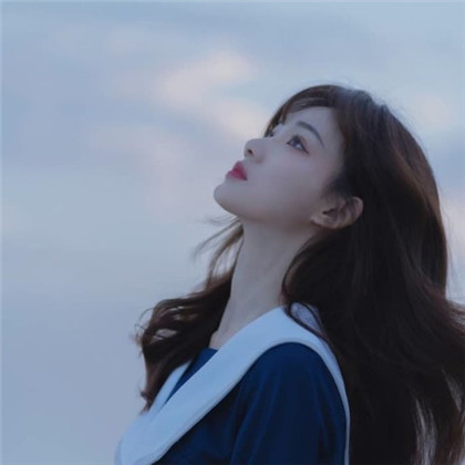 2025女生最火的头像