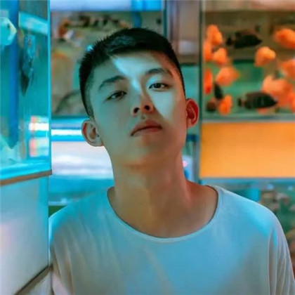 男士头像2025最新图片