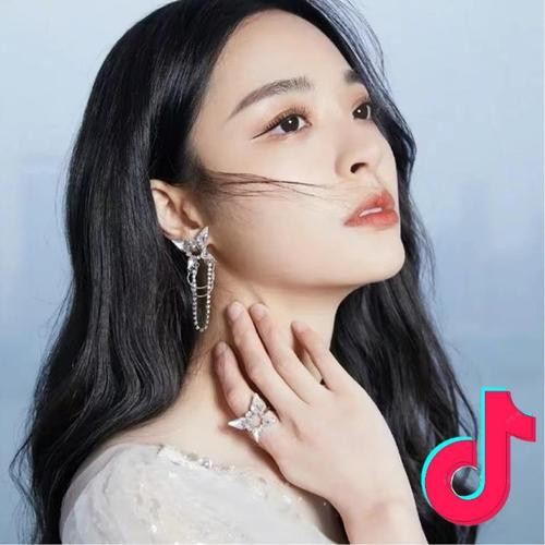 抖音头像图片2025新款女