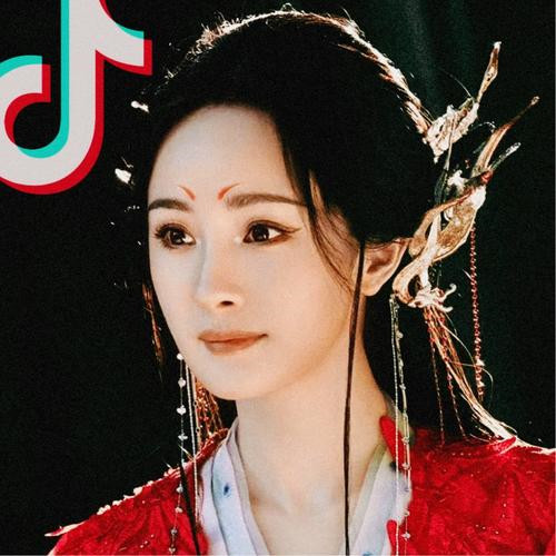 抖音头像图片2025新款女