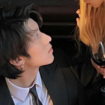高级感满满的情侣头像2025
