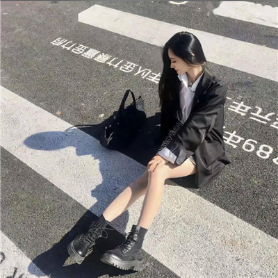 高级感满满的情侣头像2025