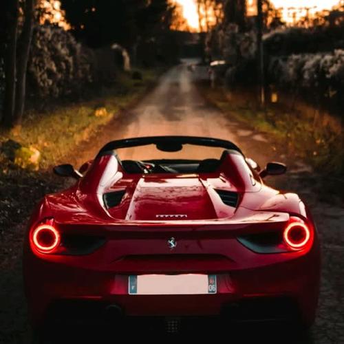 2025年最火微信头像汽车