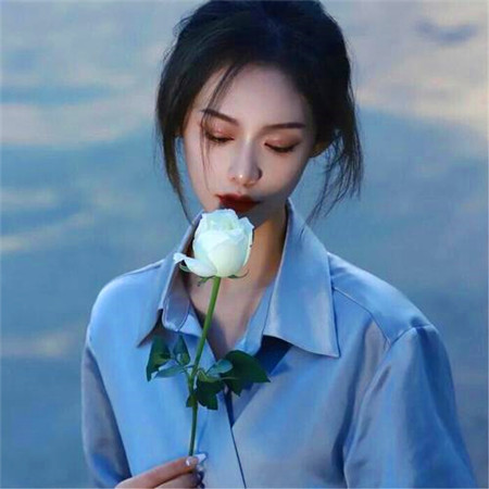 微信头像女生美丽简单大方高清好看图片