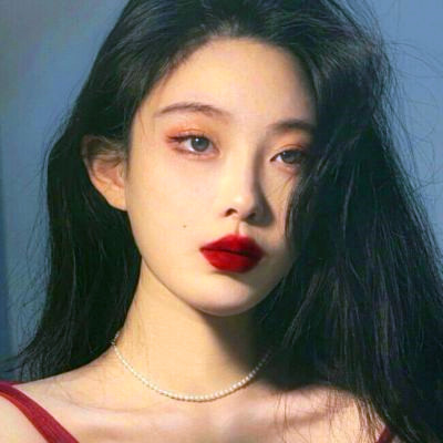 女生头像ins高级质感2025年图片