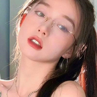 女生头像ins高级质感2025年图片